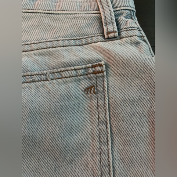 Madewell Denim Shorts - Size 29 - Light Wash - Mid Rise - Picture 2 of 5